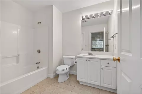 14 Whiting Ln #14, Hingham, MA 02043 photo 32
