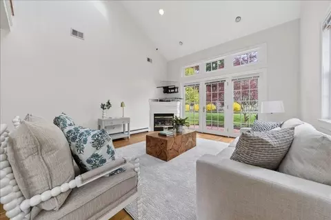 14 Whiting Ln #14, Hingham, MA 02043 photo 12