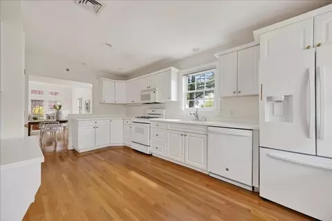 14 Whiting Ln #14, Hingham, MA 02043 photo 16