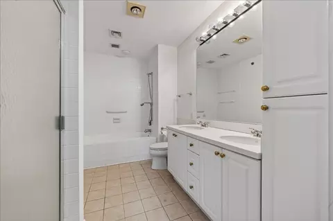14 Whiting Ln #14, Hingham, MA 02043 photo 24