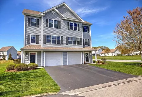 31 Streamview #31, Cumberland, RI 02864