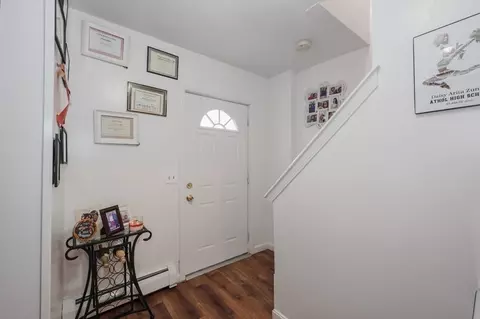 Entry Way - 43 Emerald St, Athol, MA 01331 photo 2 of 4