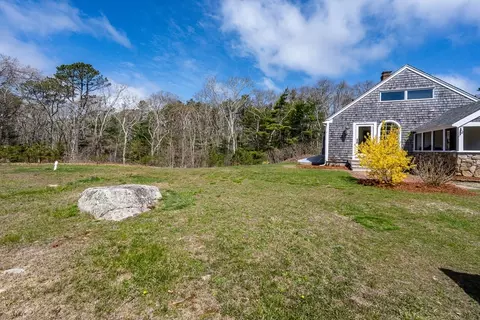 45 Old Phinneys Ln, Barnstable, MA 02630 photo 2