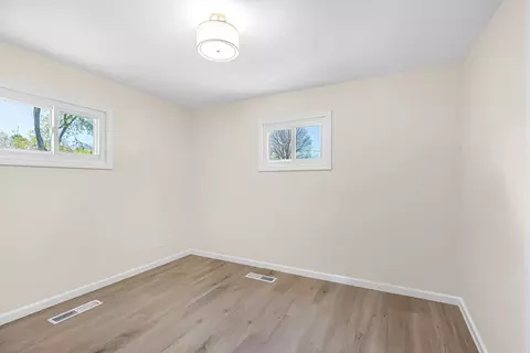 Bedroom - 15 Crestmont St, Springfield, MA 01108 photo 4 of 5