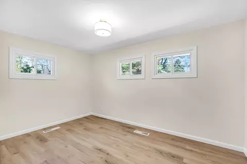 Bedroom - 15 Crestmont St, Springfield, MA 01108 photo 1 of 5