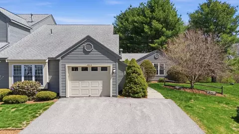 402 Ridgefield Cir #D, Clinton, MA 01510