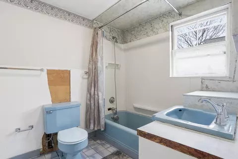 Bath - 374 Whiting Ave, Dedham, MA 02026 photo 3 of 3