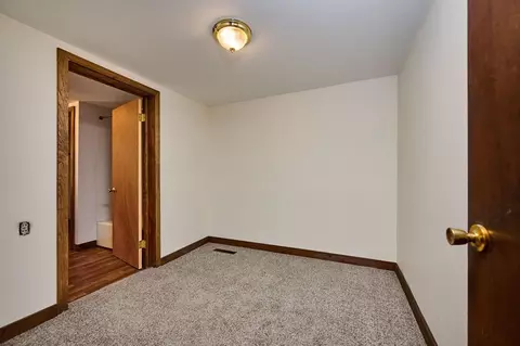 7 Pine Valley Rd, Northampton, MA 01062 photo 17
