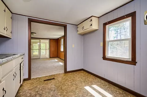 7 Pine Valley Rd, Northampton, MA 01062 photo 8