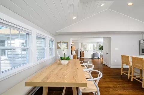 Dining - 345 Plain St, Hanover, MA 02339 photo 3 of 3
