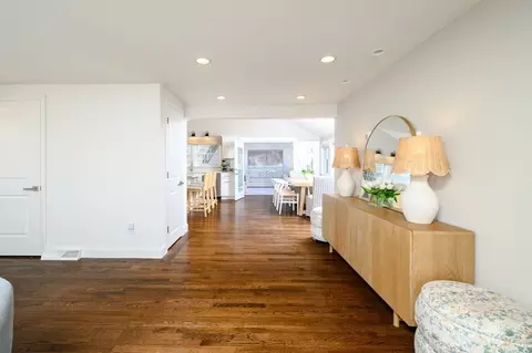 Entry Way - 345 Plain St, Hanover, MA 02339 photo 1 of 3