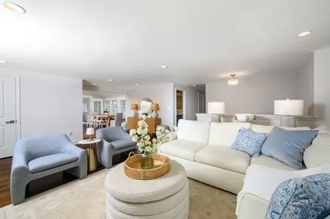 Living - 345 Plain St, Hanover, MA 02339 photo 3 of 3