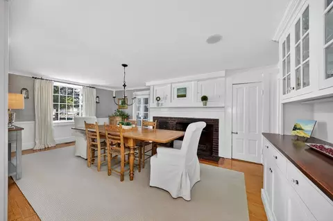 29 Pleasant St, Hingham, MA 02043 photo 13