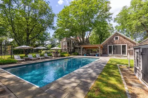 29 Pleasant St, Hingham, MA 02043 photo 36