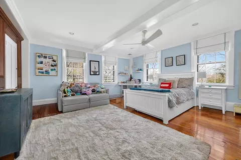 29 Pleasant St, Hingham, MA 02043 photo 23