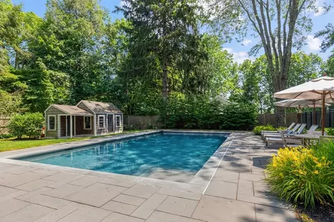 29 Pleasant St, Hingham, MA 02043 photo 34