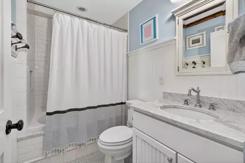 29 Pleasant St, Hingham, MA 02043 photo 24
