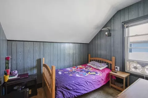 Bedroom - 91 Ardmore St, Springfield, MA 01104 photo 4 of 5