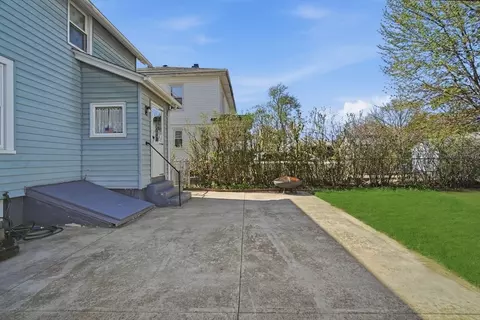 Exterior - 91 Ardmore St, Springfield, MA 01104 photo 5 of 5