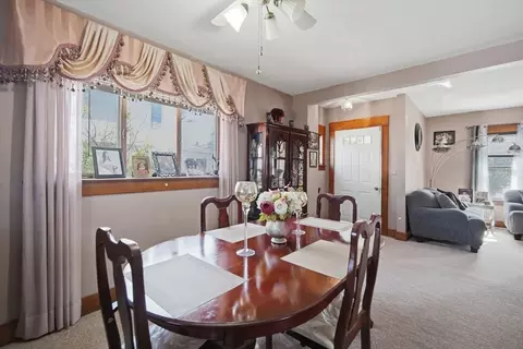 Dining - 91 Ardmore St, Springfield, MA 01104 photo 1 of 1