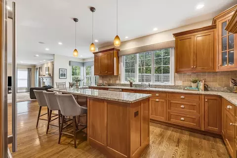 52 Longacre Rd, Needham, MA 02492 photo 10
