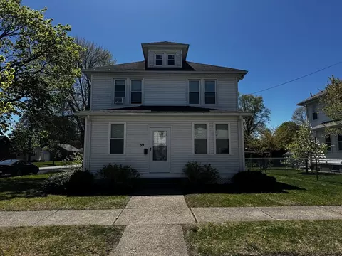 39 Acton St, Indian Orchard, MA 01151