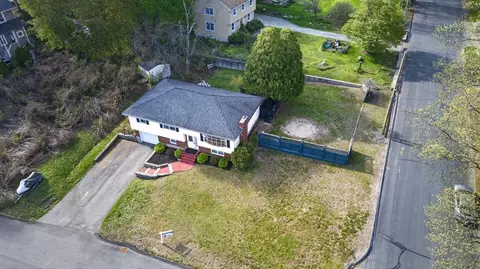 View/Area - 34 E 6th St, Lowell, MA 01850 photo 5 of 6