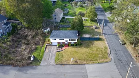 View/Area - 34 E 6th St, Lowell, MA 01850 photo 4 of 6