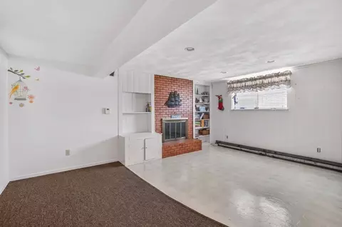 Living - 34 E 6th St, Lowell, MA 01850 photo 4 of 6