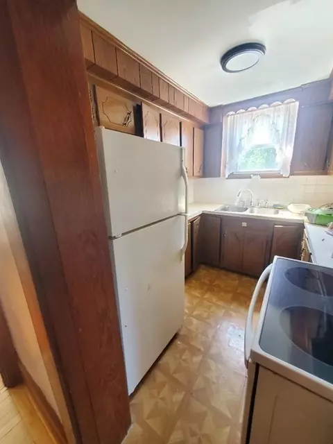27 Bond St, Fall River, MA 02720 photo 21
