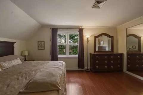 Bedroom - 50 Samoset Rd, Barnstable, MA 02648 photo 3 of 4
