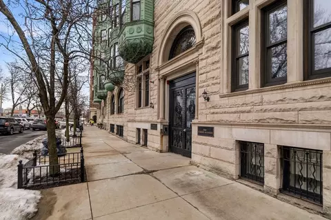 Exterior - 10 Charlesgate E #2, Boston, MA 02215 photo 2 of 2