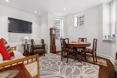 Living - 10 Charlesgate E #2, Boston, MA 02215 photo 1 of 2