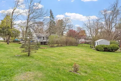 69 Byam Rd, Chelmsford, MA 01824