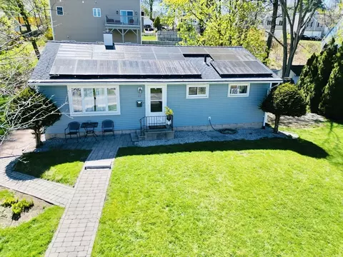 37 Humes Ave, Worcester, MA 01605