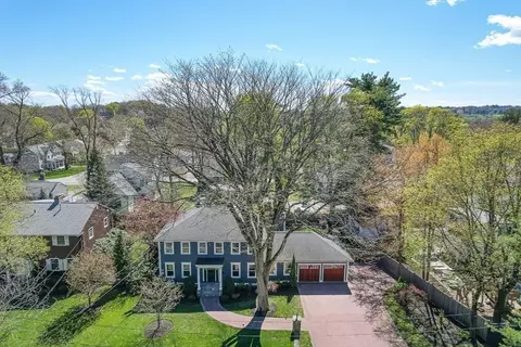 50 Brooks St, Winchester, MA 01890