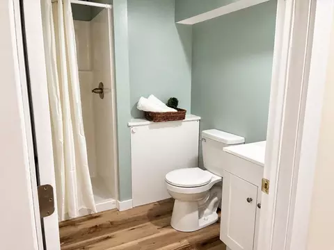 Bath - 266 Petersham Rd, Athol, MA 01331 photo 1 of 2