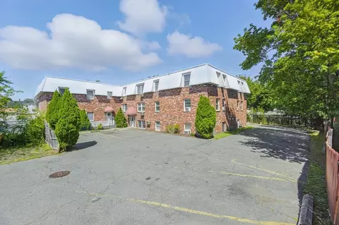 33 Jackson St # A, Lynn, MA 01902