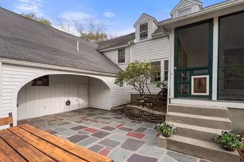 Exterior - 187 Mill St, Framingham, MA 01701 photo 9 of 12
