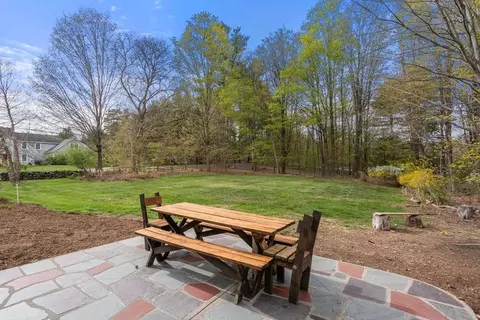 Exterior - 187 Mill St, Framingham, MA 01701 photo 6 of 12