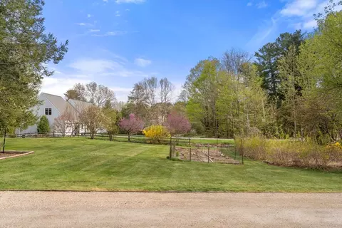 Exterior - 187 Mill St, Framingham, MA 01701 photo 12 of 12