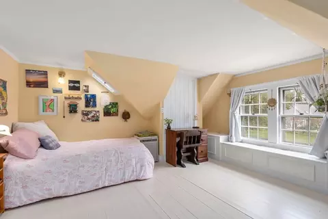 Bedroom - 187 Mill St, Framingham, MA 01701 photo 5 of 9
