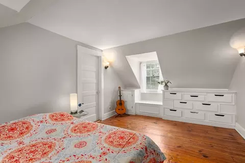 Bedroom - 187 Mill St, Framingham, MA 01701 photo 7 of 9