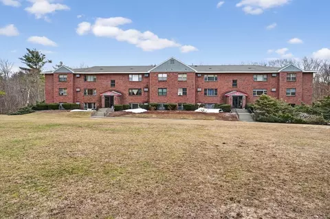 49 Spencer Rd #16H, Boxborough, MA 01719