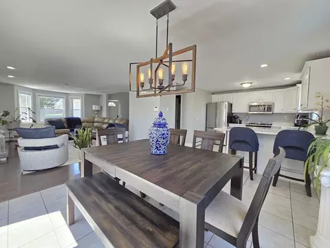 Dining - 27 Middlesex Ave, Worcester, MA 01604 photo 1 of 4