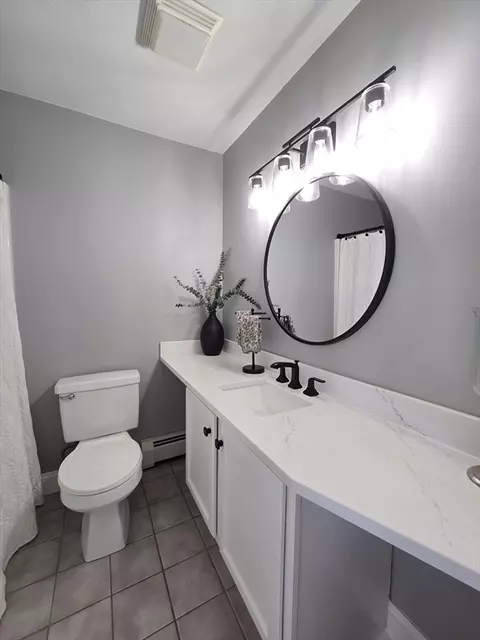 Bath - 27 Middlesex Ave, Worcester, MA 01604 photo 1 of 2