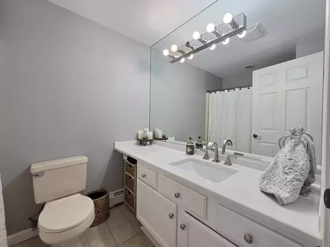 Bath - 27 Middlesex Ave, Worcester, MA 01604 photo 2 of 2