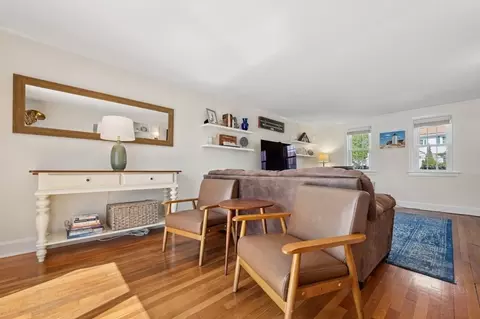 Living - 223 Beverly Rd, Worcester, MA 01605 photo 4 of 4