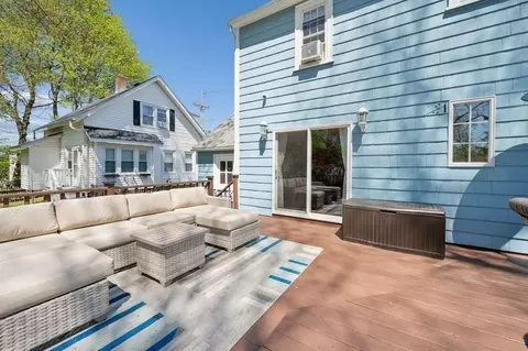 Exterior - 223 Beverly Rd, Worcester, MA 01605 photo 10 of 14