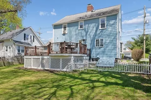 Exterior - 223 Beverly Rd, Worcester, MA 01605 photo 12 of 14